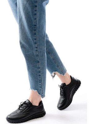 K-504 Siyah Bağcıklı Desenli Günlük Spor Ayakkabı