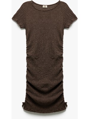 Koton Bisiklet Yaka Kısa Kollu Drape Detaylı Elbise