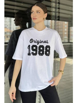 Gülseli Kadın Ön Baskılı Bisiklet Yaka Oversize Tişört P-00016171
