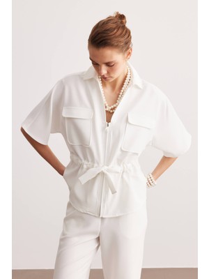 Beyaz Fermuarlı Bağlamalı Krep Bluz