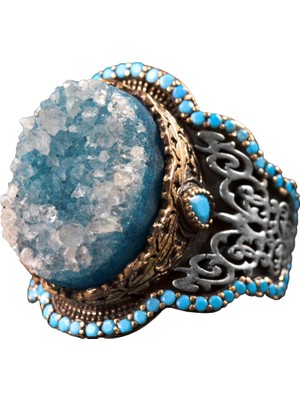 El Yapımı 925 Ayar Gümüş Erkek Yüzük ile Doğal Taş - Kültürel Tasarım (Mavi Drusy Kristali)