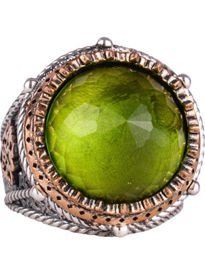 El Yapımı Taşlı Erkek Yüzük - 925 Ayar Gümüş Erkek Yüzük ile Farklı ve Kendine Has Tasarım (Yapay Peridot)