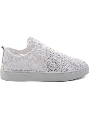 Bambi Beyaz Leather Kadın Sneaker K01331999916