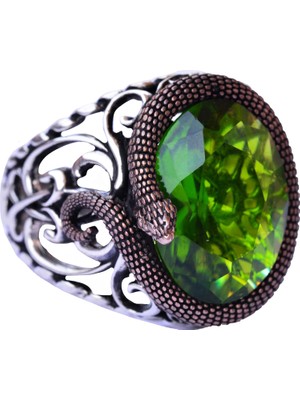 Sophistike Yılan Süslemeli 925 Ayar Gümüş Erkek Taş Yüzük Koleksiyonu - Çeşitli ve Canlı (Yapay Zümrüt Taşı)