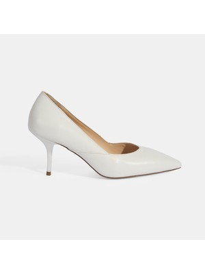 Kadın Beyaz Deri Topuklu Klasik Ayakkabı