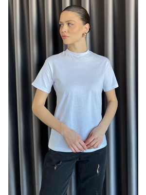 Dik Yaka Kadın Tişört P-00016360