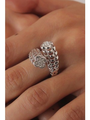 Gümüş Renk 3D Yonca Model Zirkon Taşlı Kadın Yüzük