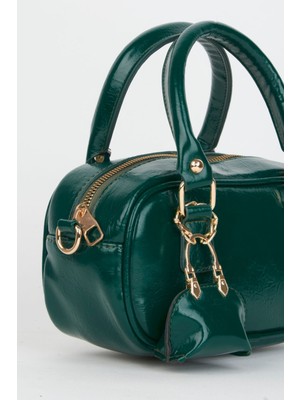 Kadın Yeşil Çanta Charm Detaylı Rugan Deri Fermuar Kapama El Kol Ve Omuz Çantası