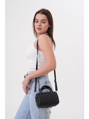 Siyah Kadın Mini Küçük El Ve Omuz Çantası Ayarlanabilir Askılı Fermuarlı Minimal Günlük Şık Gc02100