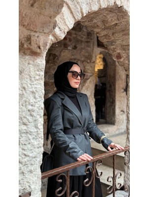 Unique Kemer Detaylı Blazer Ceket Siyah