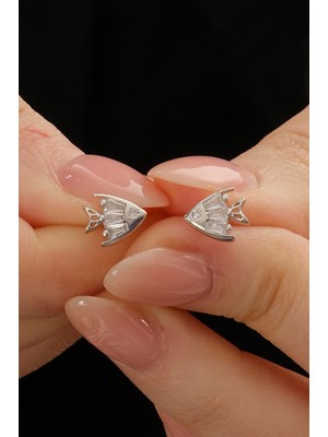 Gümüş Rodyumlu Baget Kesim Zirkon Taşlı Balık Modeli Küpe SGTL12826RODAJ