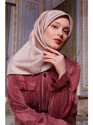 Pudra-Gümüş Çift Taraflı Twill Ipek Eşarp