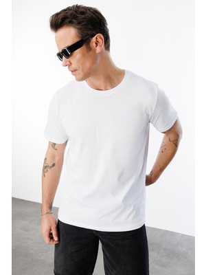 Erkek T-Shirt  Pamuk Regular Fit Standart Kesim Bisiklet Yaka Basic Tişört Basıc-T-Shırt1
