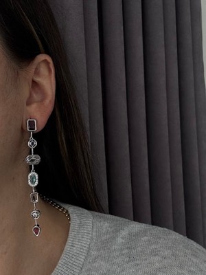 Melis Modeli Renkli Taşlı Sallantılı Küpe