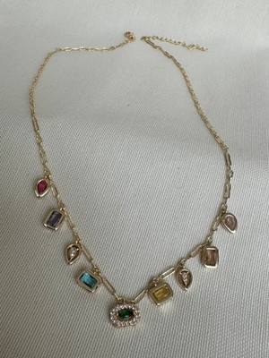 Melis G. Modeli Renkli Taşlı Kolye