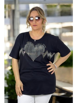 Kalp Desenli Taş Işlemeli Bisiklet Yaka Büyük Beden Bluz
