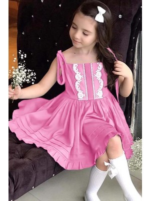 Kız Çocuk Ip Askılı Bağlamalı Göğsü Dantel Işlemeli Pileli Pembe Keten Elbise