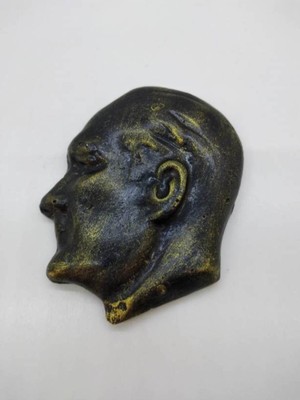 Atatürk Temalı  Minik Duvar Süsü En:9cm BOY:11CM