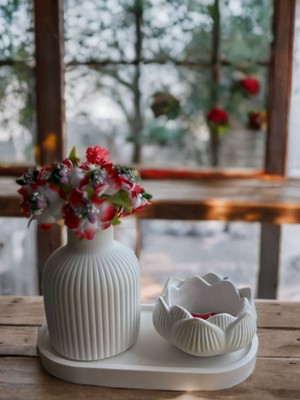 Dekoratif Tabaklı Vazo ve Mumluk Seti