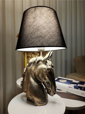 Dekoratif At Figürlü Siyah Şapkalı Abajur Biblo