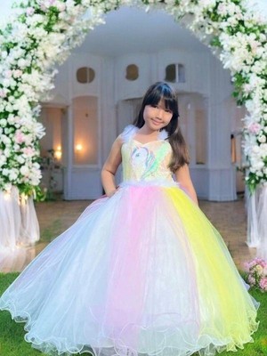 Kız Çocuk Unicorn Etekleri Gökkuşağı Tarlantanlı Abiye Elbise