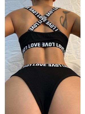 Kadın Siyah Çapraz Sırt ve Love Yazı Detaylı Iç Çamaşır Takımı
