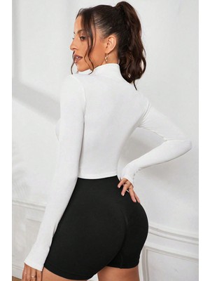 Kadın Beyaz Uzun Kol Fermuarlı Parmak Geçme Detaylı Dik Yaka Crop Top Bluz