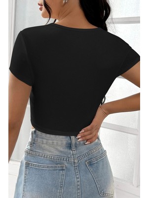 Kadın Siyah Yarım Kol Düz Yaka Crop Top Bluz