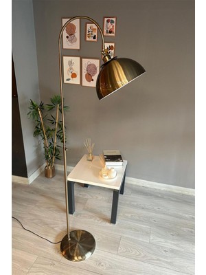 Eskitme Lambader Hareketli Ufo Başlık Modern Dekoratif Metal Oturma Çalışma Odası Zemin Lambası