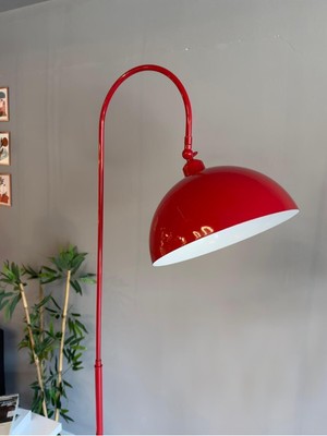 Kırmızı Lambader Hareketli Başlık Modern Dekoratif Metal Oturma Odası Çalışma Odası Zemin Lambası