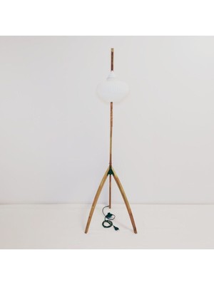 El Yapımı Ahşap Lambader Beyaz Cam Başlıklı Büyük Olta Model-01