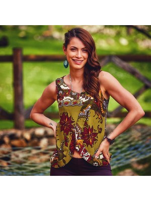 Kolsuz Düğmeli Kadın Bluz