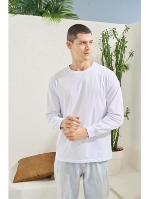 Erkek Regular Fit Uzun Kol Beyaz T-Shirt C3T1N5