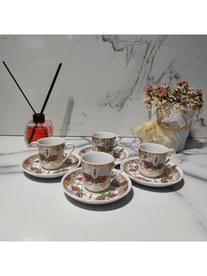 Dm Porselen Kadife Kutulu Lalezar 4'lü Kahve Fincan Takımı