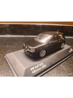 Solido 1/43 Volkswagen Golf 4 R32 4motion