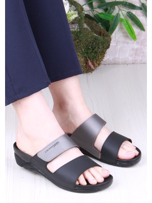 Ceyo Venedik-15 Siyah Çırt Detaylı Ortapedik Kadın Terlik