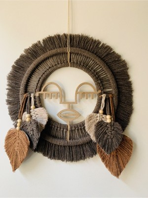 El Yapımı Kadın Figürlü Makrome Yapraklı Duvar Süsü Duvar Dekoru