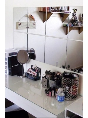 Tasarım Dekoratif Kare Ayna Pleksi Gümüş 30X30CM 4 Adet