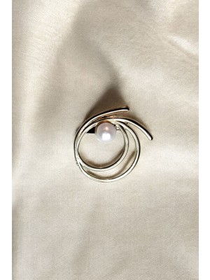 Metal Incili Yuvarlak Form Broş