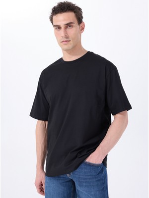 Mustang Bisiklet Yaka Baskılı Siyah Erkek T-Shirt M5SM-TST1441