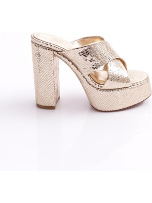 Dgn 26 Kadin Kalin Taban Çapraz Şerit Terlik