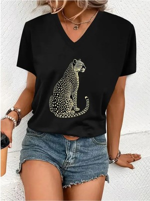 Woodroffe Kadın V Yaka Beyaz Siyah T-Shirt Baskılı Oversize Salaş