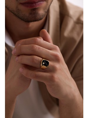 14 Ayar Taşlı Siyah Mineli Altın Yüzük