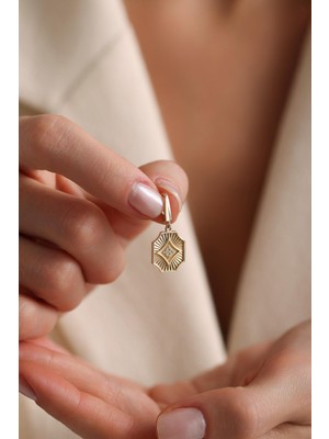 14 Ayar Kolay Kilit Geometrik Altın Charm