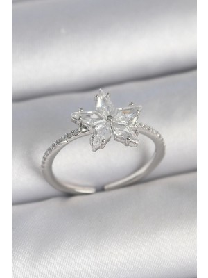 Pirinç Gümüş Renk Zirkon Taşlı Yıldız Model Ayarlanabilir Kadın Yüzük