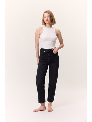 Yüksek Bel Mom Fıt Jean Siyah