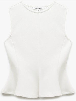 Koton Pamuklu Slim Fit Bisiklet Yaka Volanlı Kolsuz Bluz