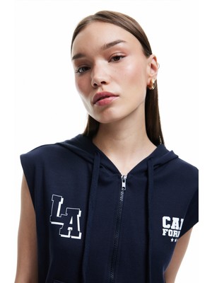 Koton Fermuarlı Arkası Baskılı Cep Detaylı Kapüşonlu Kolsuz Sweatshirt