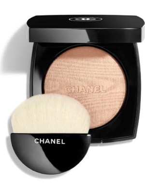 Chanel Pudra Farklı Altın Tonlarıyla Işıldayan Ulta İnce, Kremsi Pudra Doku