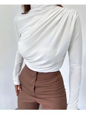 Beyaz Uzun Kollu Büzgülü Bluz